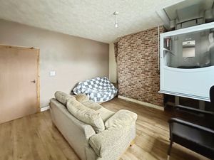 Living Room- click for photo gallery